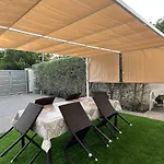 Con Piscina Vicino Al Mare - ゲストハウス *