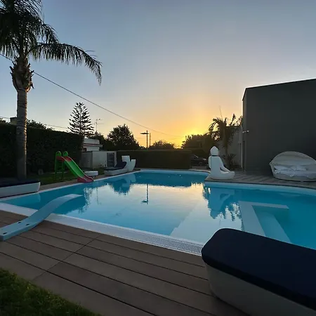 Villa Con Piscina Vicino Al Mare - Mazara Del Vallo Vendégház *